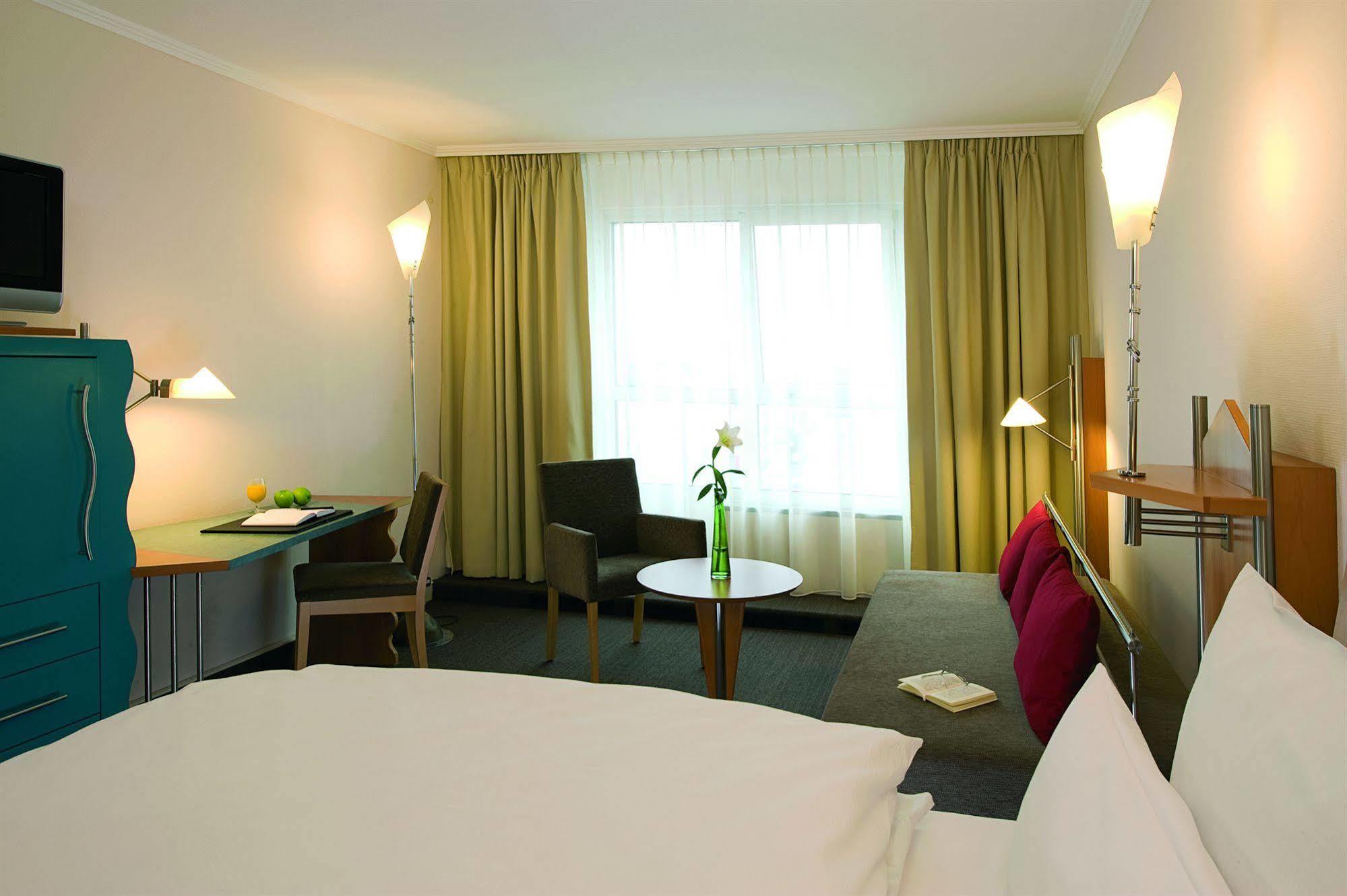 Nh Mannheim Viernheim Hotel Exterior foto